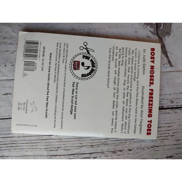 Pee Wee Scout Rosey Noses Freezing Toes And Tricks Or Treats Paper Back Books - Picture 9 of 12